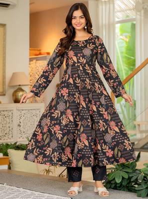 Black blended cotton printed kurta sets 5