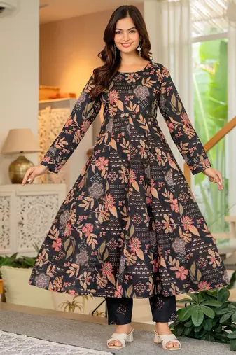 Black blended cotton printed kurta sets