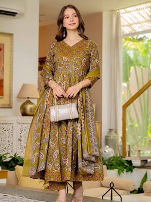 Mustard blended cotton printed kurta sets 1