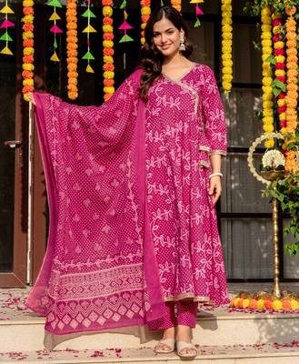 Pink blended cotton printed kurta sets 1