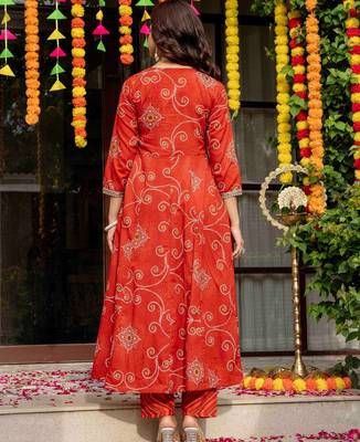 Orange blended cotton printed kurta sets 3