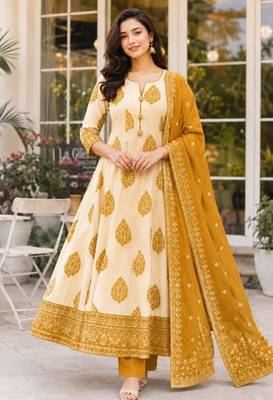 Mustard blended cotton printed kurta sets 1