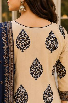 Navy blue blended cotton printed kurta sets 3