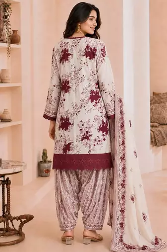 Maroon blended cotton printed kurta sets