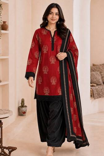 Red blended cotton printed kurta sets