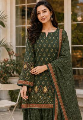 Green blended cotton printed kurta sets 1