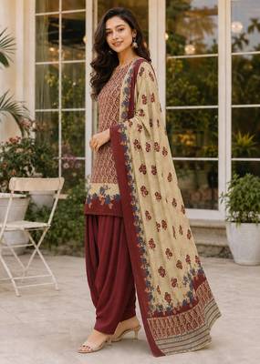 Red blended cotton printed kurta sets 2