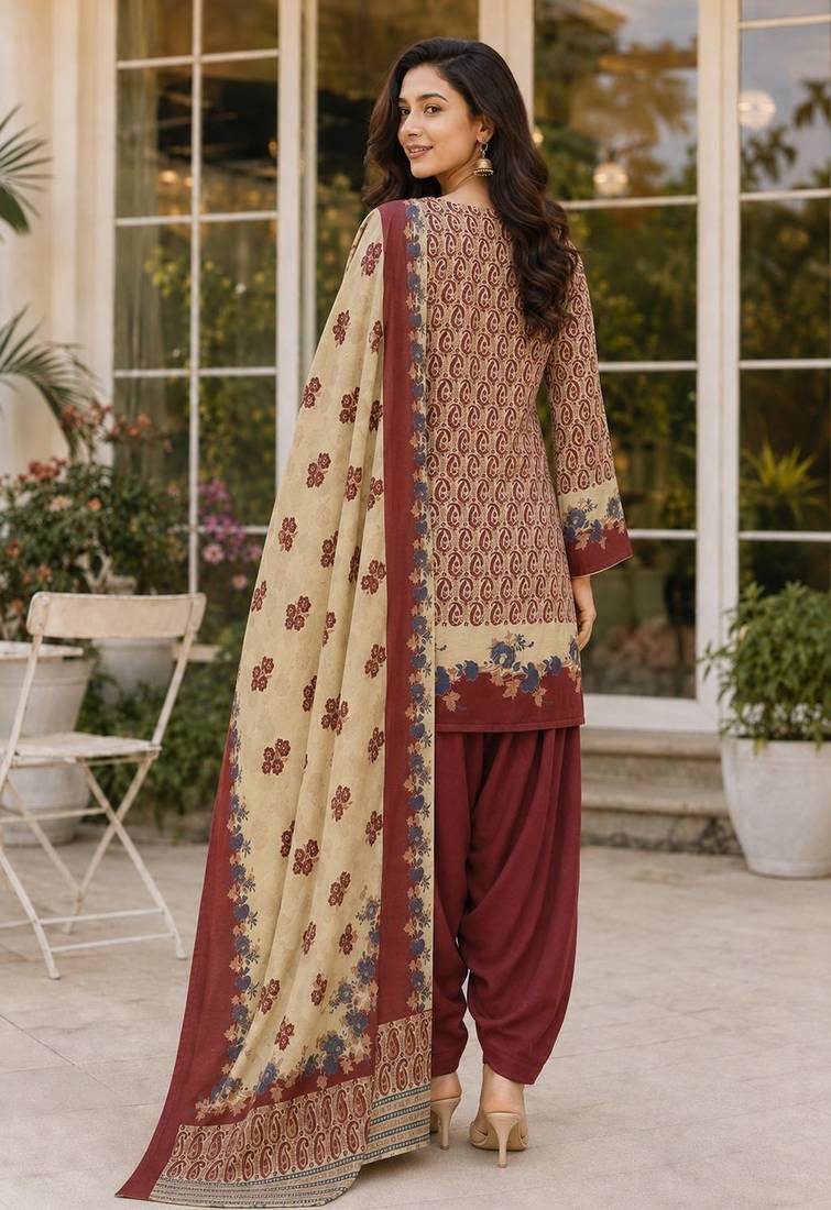 Red blended cotton printed kurta sets