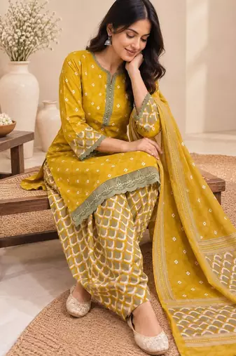 Yellow blended cotton printed kurta sets