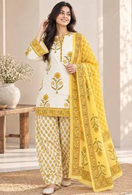 White blended cotton printed kurta sets 2