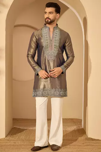 Men’s violet silk blend kurta with solid embroidered | trendy ethnic wear for festive, wedding & party occasions