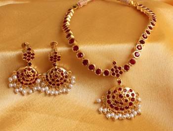  Beautiful South Indian Style Maroon Necklace Set Dj00139 1