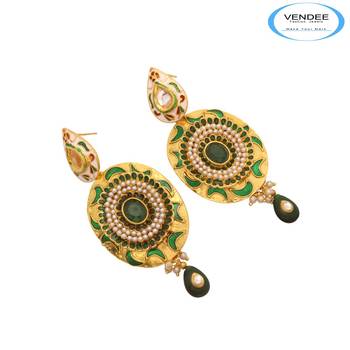  Vendee Fabulous Design Earrings 7399 1