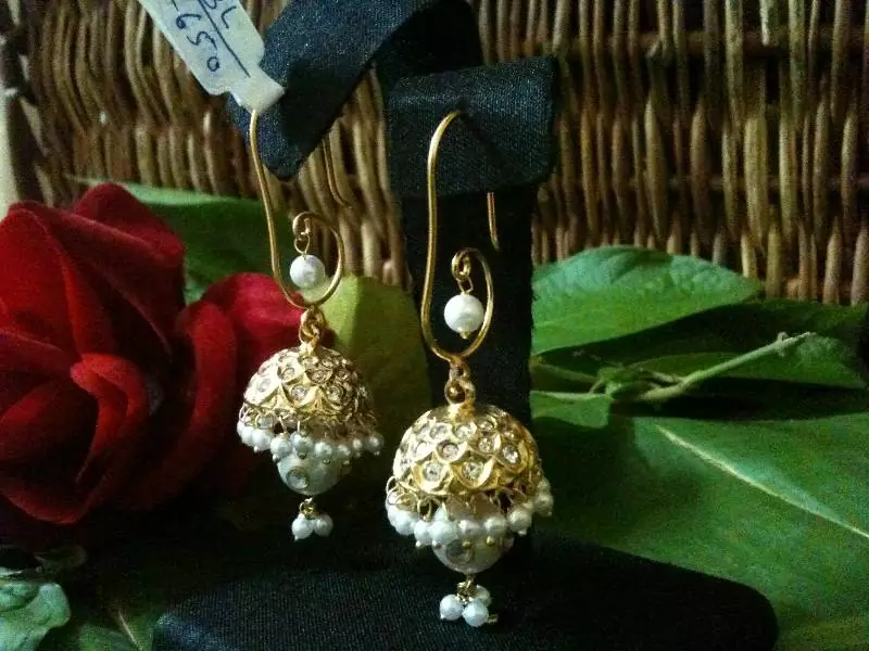 Golden Jhumki