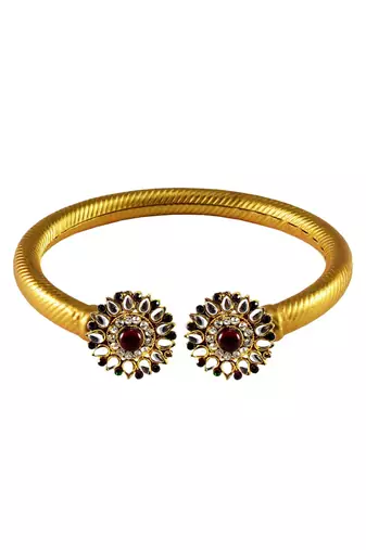 Gold Platted Bangle Free Size