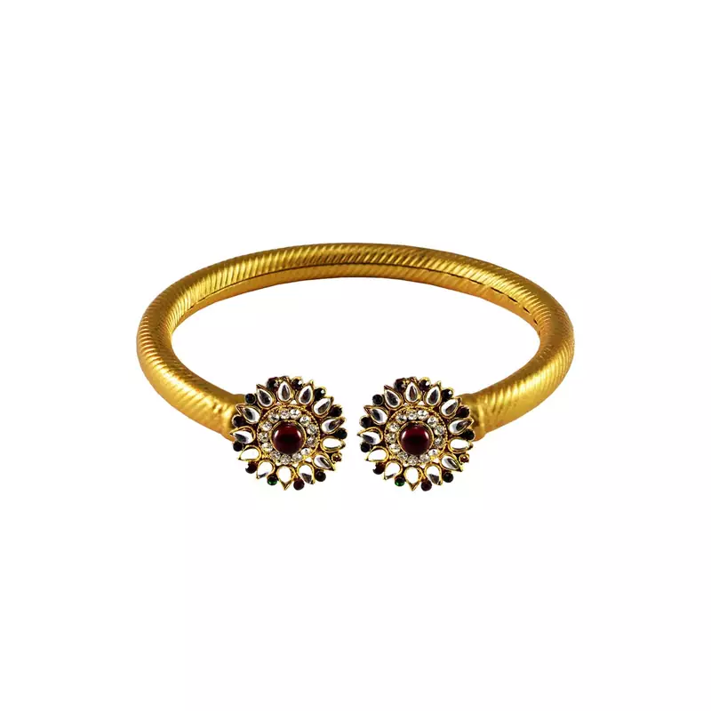 Gold Platted Bangle Free Size