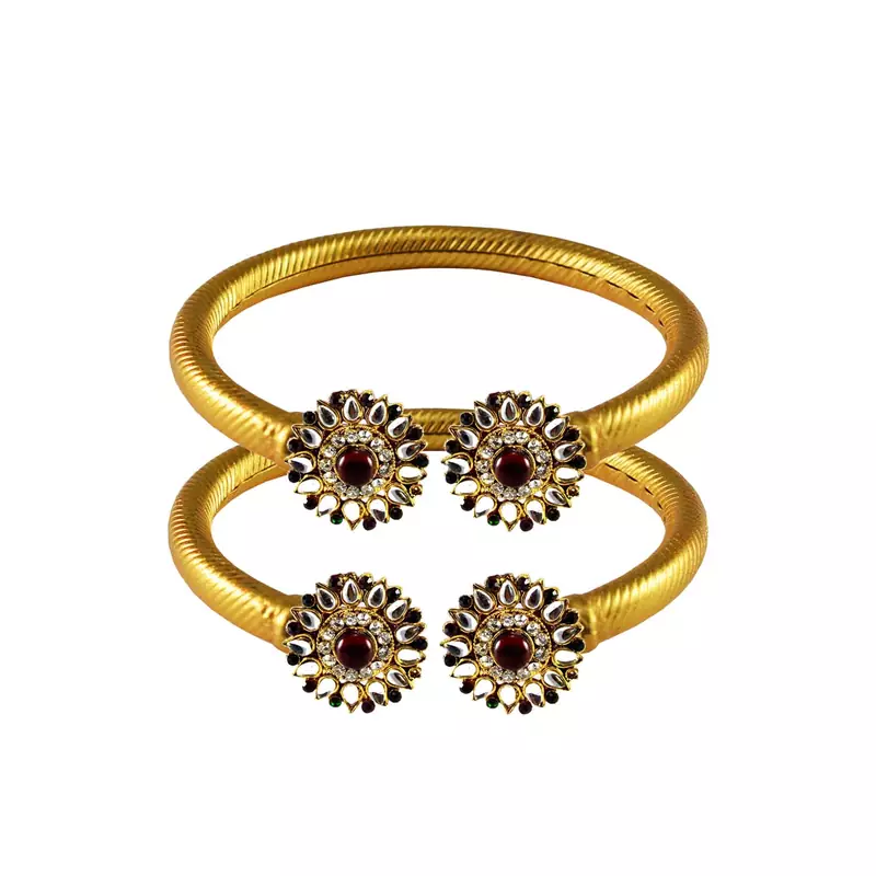 Gold Platted Bangle Free Size