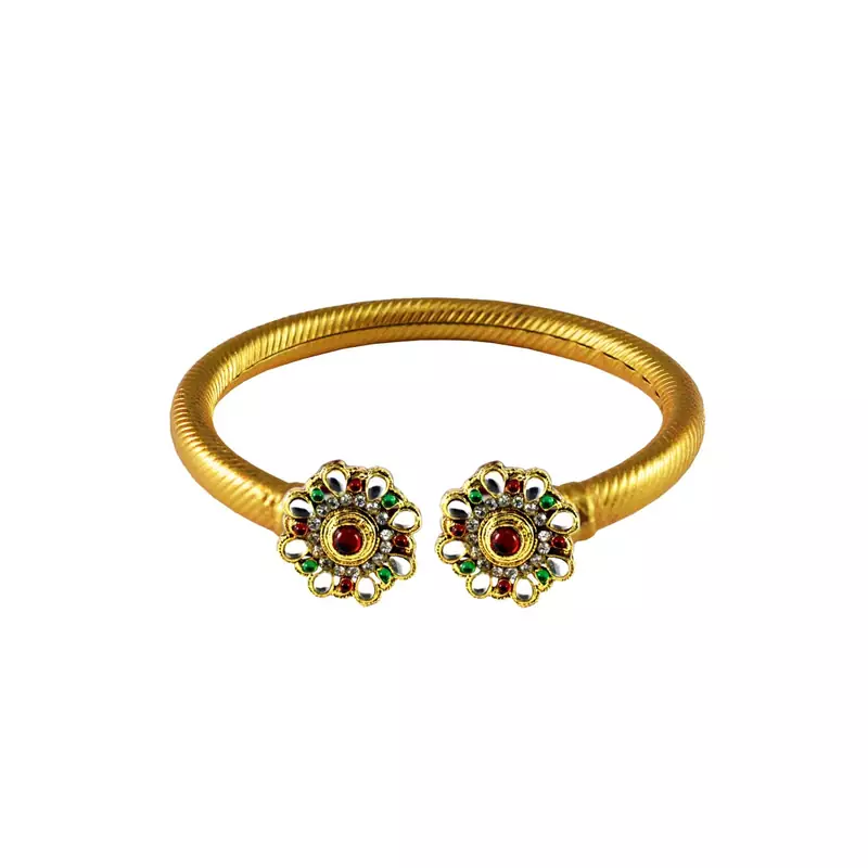 Gold Platted Bangle Free Size