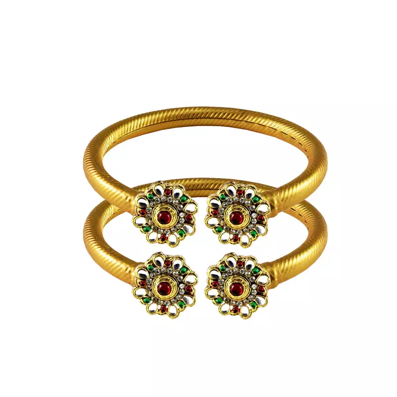 Gold Platted Bangle Free Size