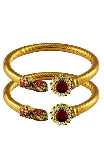 Gold Platted Bangle Free Size