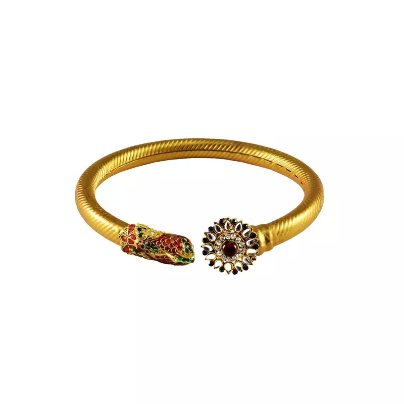 Gold Platted Bangle Free Size