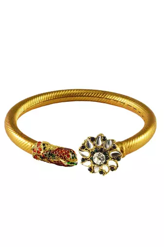 Gold Platted Bangle Free Size
