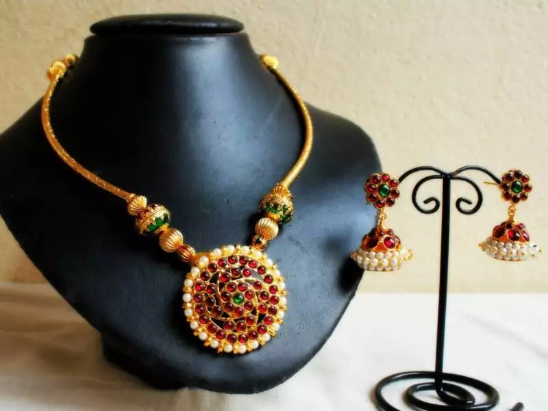 Gorgeous Unique Design Temple Jewle Neckalce Set