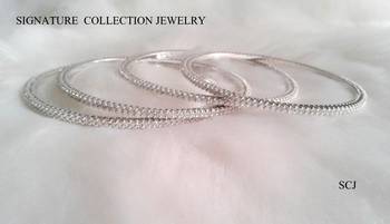White Silver Gold Plated Single Line 4 Pcs Bangles 2