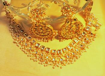 Jaipuria Kundan And Pearl Traditional Necklace With Big Jhumkaas 2