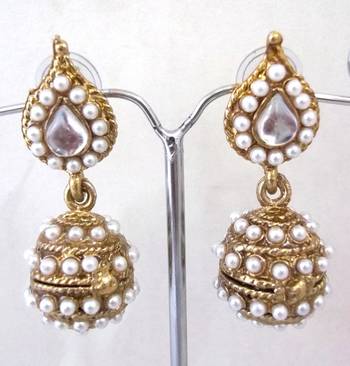 White leaf pearl jhumki earrings 2