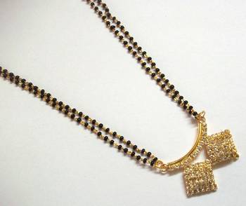 Stone pendant magalsutra 2
