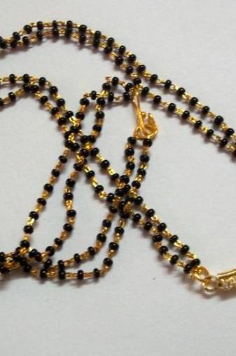 Stone pendant magalsutra