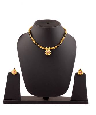Black And Golden Mani 24K Gold Plated Alloy Necklace And Earring Set 1