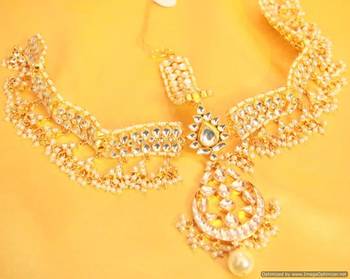 Kundan  And  Pearl Gold Look Bridal Maang Tikkda 1