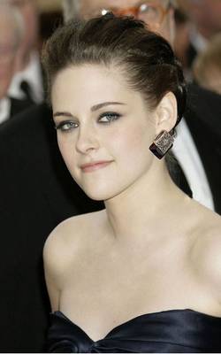 Elegant Black Square Studs 3