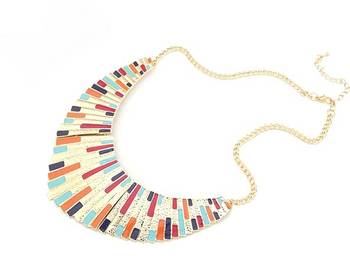 The Queen'S Love Necklace 1