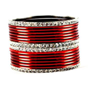 metel rhinestones churi bangles set colour maroon  size-2.4,2.6,2.8,2.10 1
