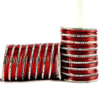 metel rhinestones churi bangles set colour maroon  size-2.4,2.6,2.8,2.10 2