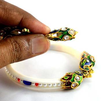 acrylic rajasthani moti stretchable bangle size-2.4,2.6,2.8  2