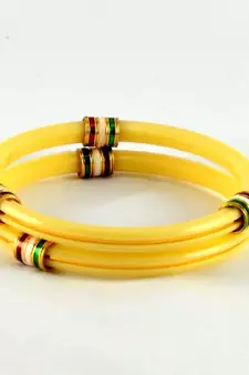 acrylic bangles size-2.4,2.6,2.8'