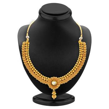 Eye-Catchy Jalebi Design Gold Plated Necklace Set For Women 3