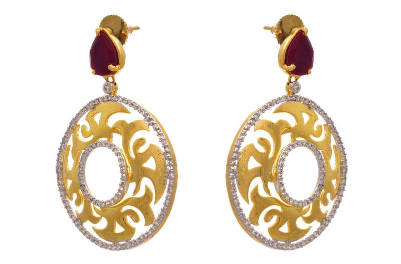 Dazzling Cz Diamond Gold Designer Earring.