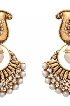 Stunning Kairi Designer Gold Earrings.