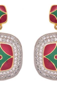 Pretty Inviting Beautiful Cz Diamond Earrings.