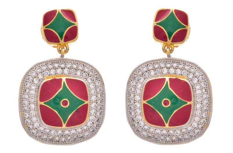 Pretty Inviting Beautiful Cz Diamond Earrings.