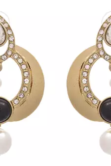 Deep Black Designer Beauty with Pearls.