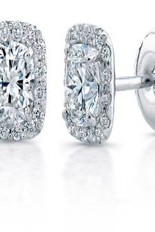 Traditional Yellow Gold Plated Earring