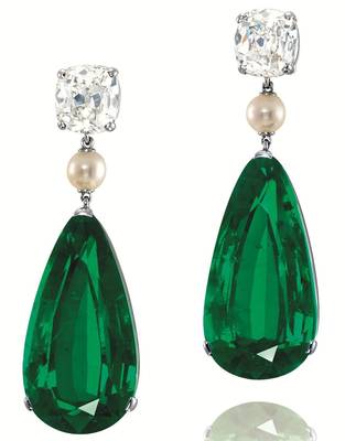 Traditional Yellow Gold Plated Earring 1