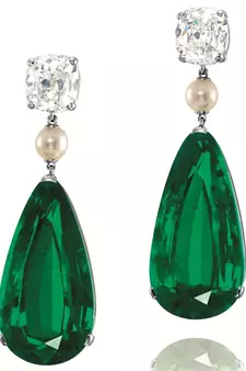 Traditional Yellow Gold Plated Earring