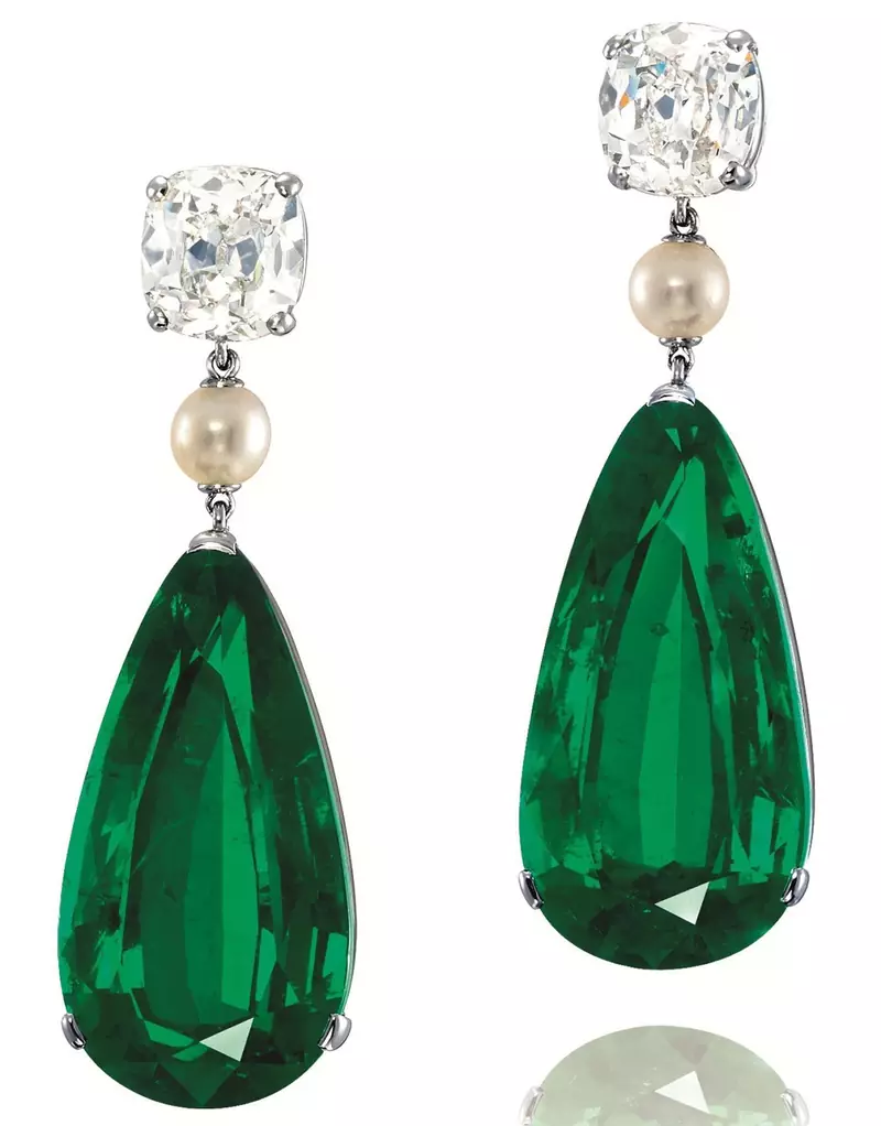 Traditional Yellow Gold Plated Earring